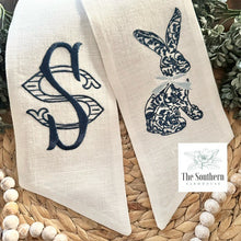 Load image into Gallery viewer, Linen Wreath/Basket Sash - Chinoiserie Rabbit