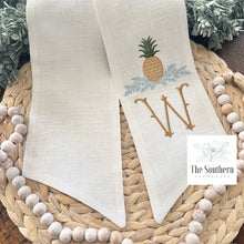 Load image into Gallery viewer, Linen Wreath/Basket Sash - Pineapple Frame Monogram