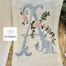 Load image into Gallery viewer, Linen Wreath/Basket Sash - Heirloom Monogram