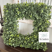 Load image into Gallery viewer, Square Faux Boxwood Wreath
