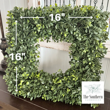 Load image into Gallery viewer, Square Faux Boxwood Wreath