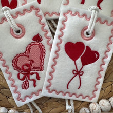 Load image into Gallery viewer, Reusable Gift Tags - Valentine's Day