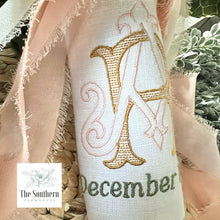 Load image into Gallery viewer, Linen Monogrammed Bouquet Wraps