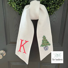 Load image into Gallery viewer, Linen Wreath/Basket Sash - Chinoiserie Christmas Tree