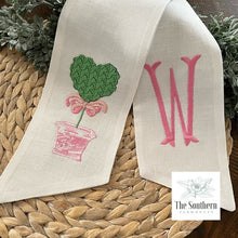 Load image into Gallery viewer, Linen Wreath/Basket Sash - Chinoiserie Heart Topiary