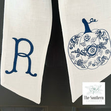 Load image into Gallery viewer, Linen Wreath/Basket Sash - Chinoiserie Pumpkin