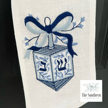 Load image into Gallery viewer, Linen Wreath/Basket Sash - Chinoiserie Dreidel