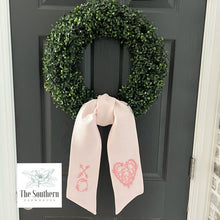 Load image into Gallery viewer, Linen Wreath/Basket Sash - Vintage Heart Pink