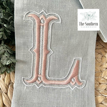 Load image into Gallery viewer, Linen Wreath/Basket Sash - Vintage Easter Bunny