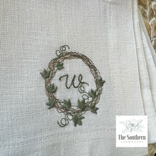 Load image into Gallery viewer, Set of 4 Embroidered Cocktail Napkins - Spring Ivy Wreath