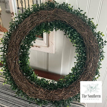 Load image into Gallery viewer, Round Faux Boxwood Wreath