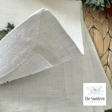 Load image into Gallery viewer, Set of 4 Embroidered Christmas Cocktail Napkins - Christmas Wreath