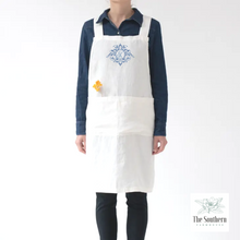 Load image into Gallery viewer, Linen Apron - Fancy Framed Monogram
