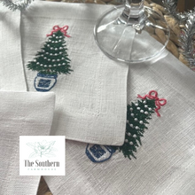 Load image into Gallery viewer, Set of 4 Embroidered Holiday Cocktail Napkins - Chinoiserie Christmas Tree 2
