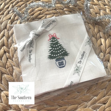 Load image into Gallery viewer, Set of 4 Embroidered Holiday Cocktail Napkins - Chinoiserie Christmas Tree 2

