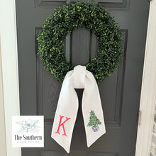 Load image into Gallery viewer, Linen Wreath/Basket Sash - Chinoiserie Christmas Tree
