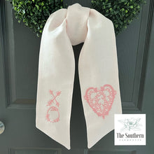 Load image into Gallery viewer, Linen Wreath/Basket Sash - Vintage Heart Pink
