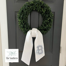 Load image into Gallery viewer, Linen Wreath/Basket Sash - Vintage Vine Monogram
